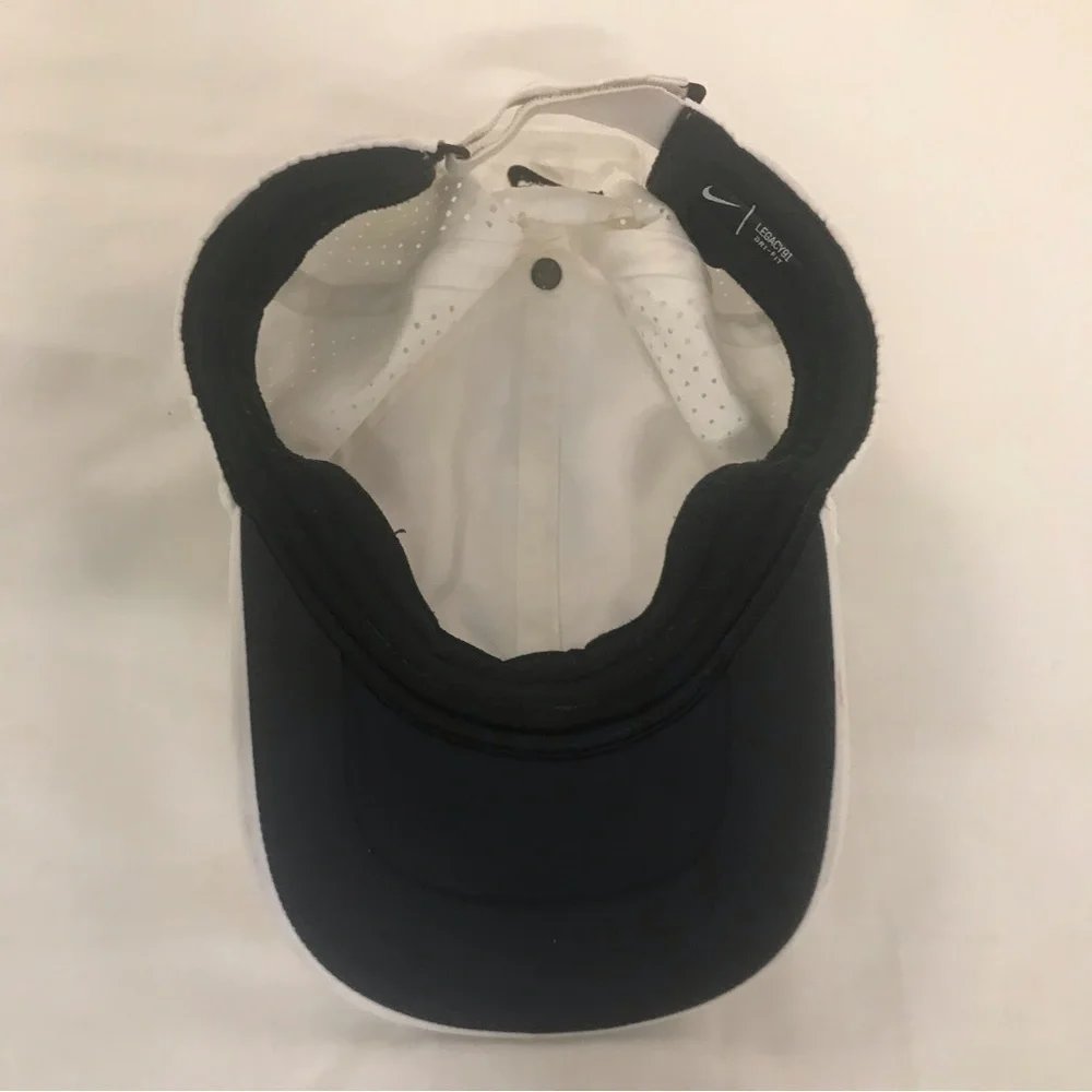 Nike Legacy91 Dri-Fit  Adjustable Sports Cap